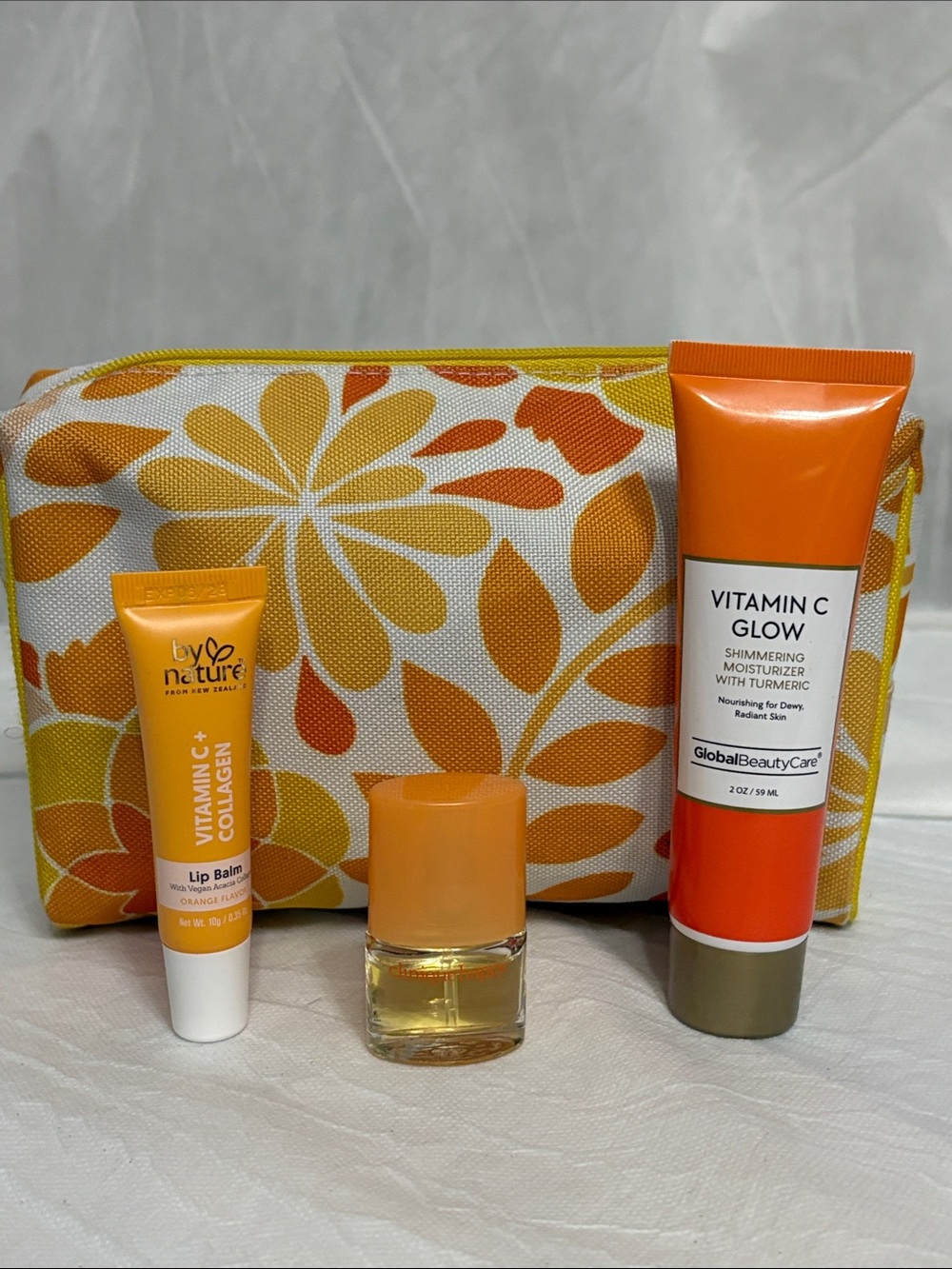 Clinique Bag & Vitamin C Glow moisturizer and lip balm